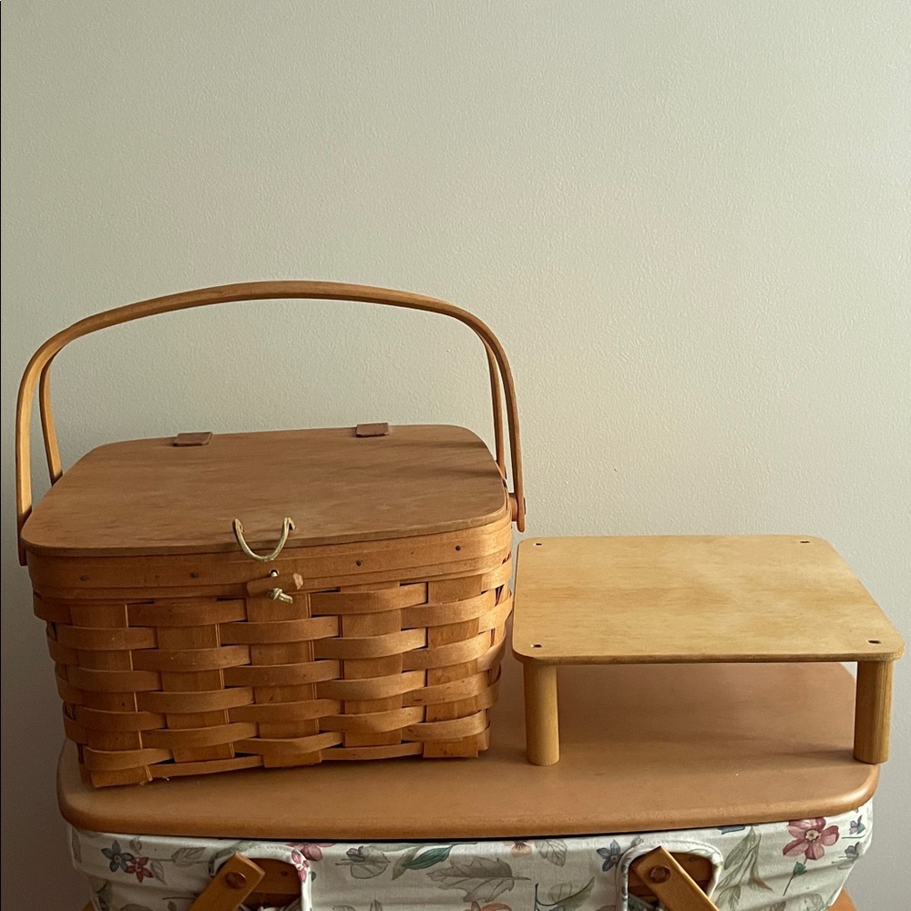 Longaberger Small Picnic/Cake Basket